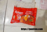 Read more about the article Richeese Mi Instan Mi Goreng Keju Pedas (Review)