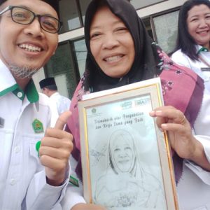 Dra. Hj. Ummu Hani Maryam Pensiun setelah mengabdi 34 tahun